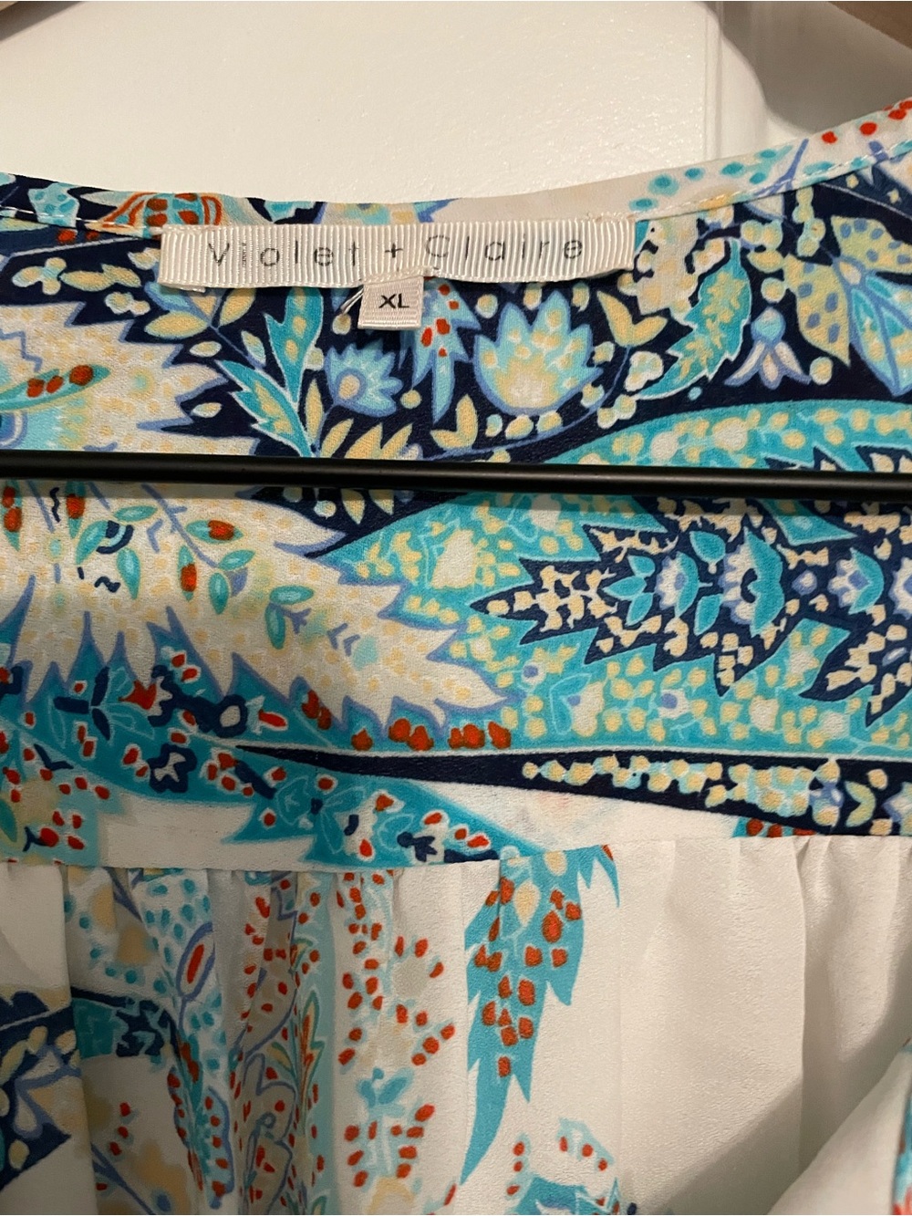 Violet & Claire Cream Paisley Tank Top with Turquoise & Navy - Picture 2 of 5